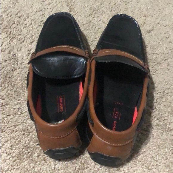 Men’s Levi’s Loafers Sise 8 - Picture 2 of 2